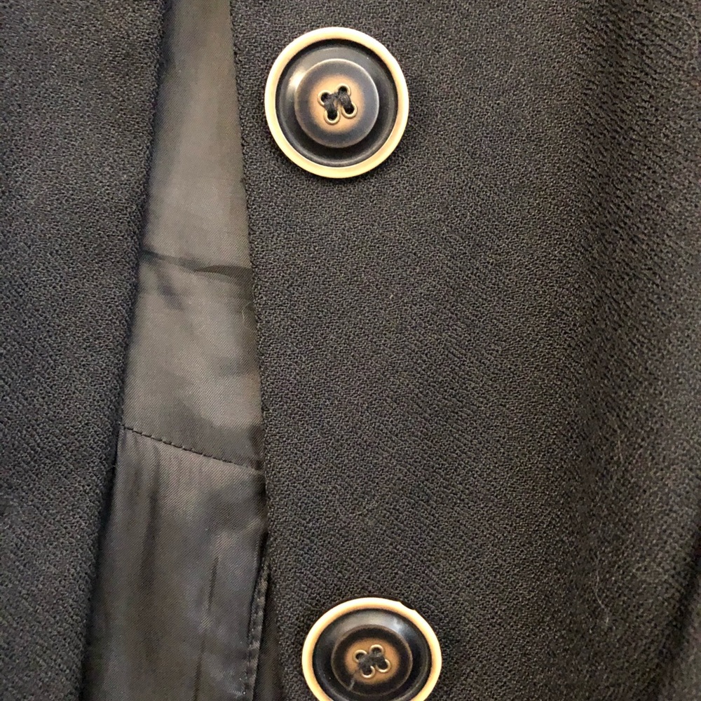 Buttoned trench coat - Picture 10 of 10